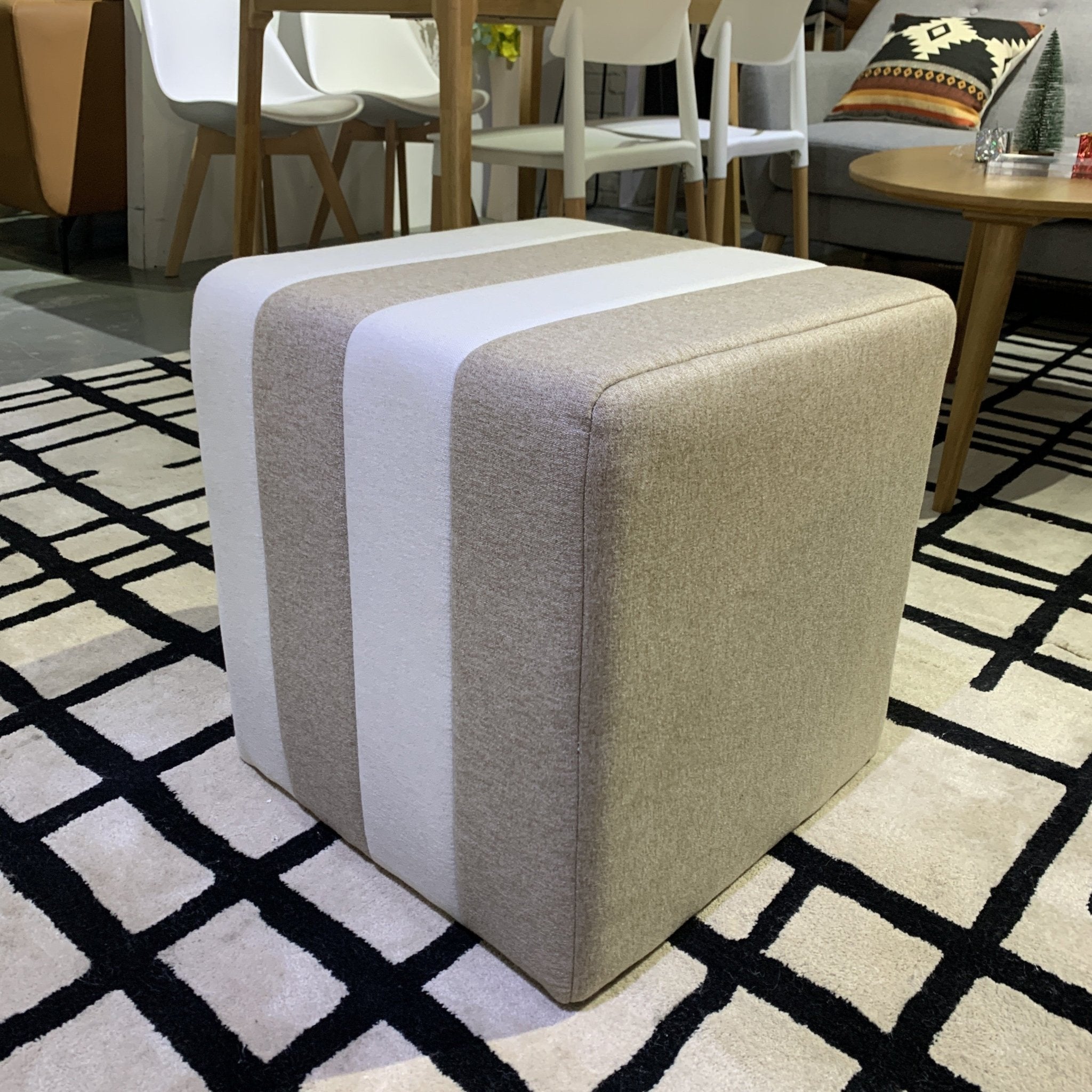 Ryde Stool - Unica Interior