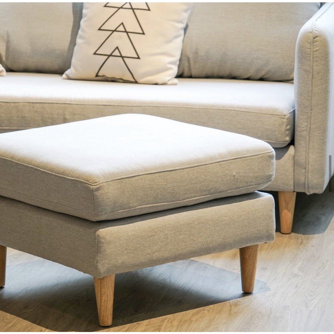 Warrington ottoman - Unica Interior